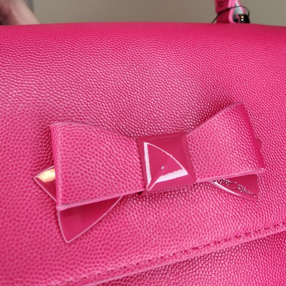 Bestey Johnson Red XODEVIN Shoulder Bag with Chain - NWT - Picture 10 of 10